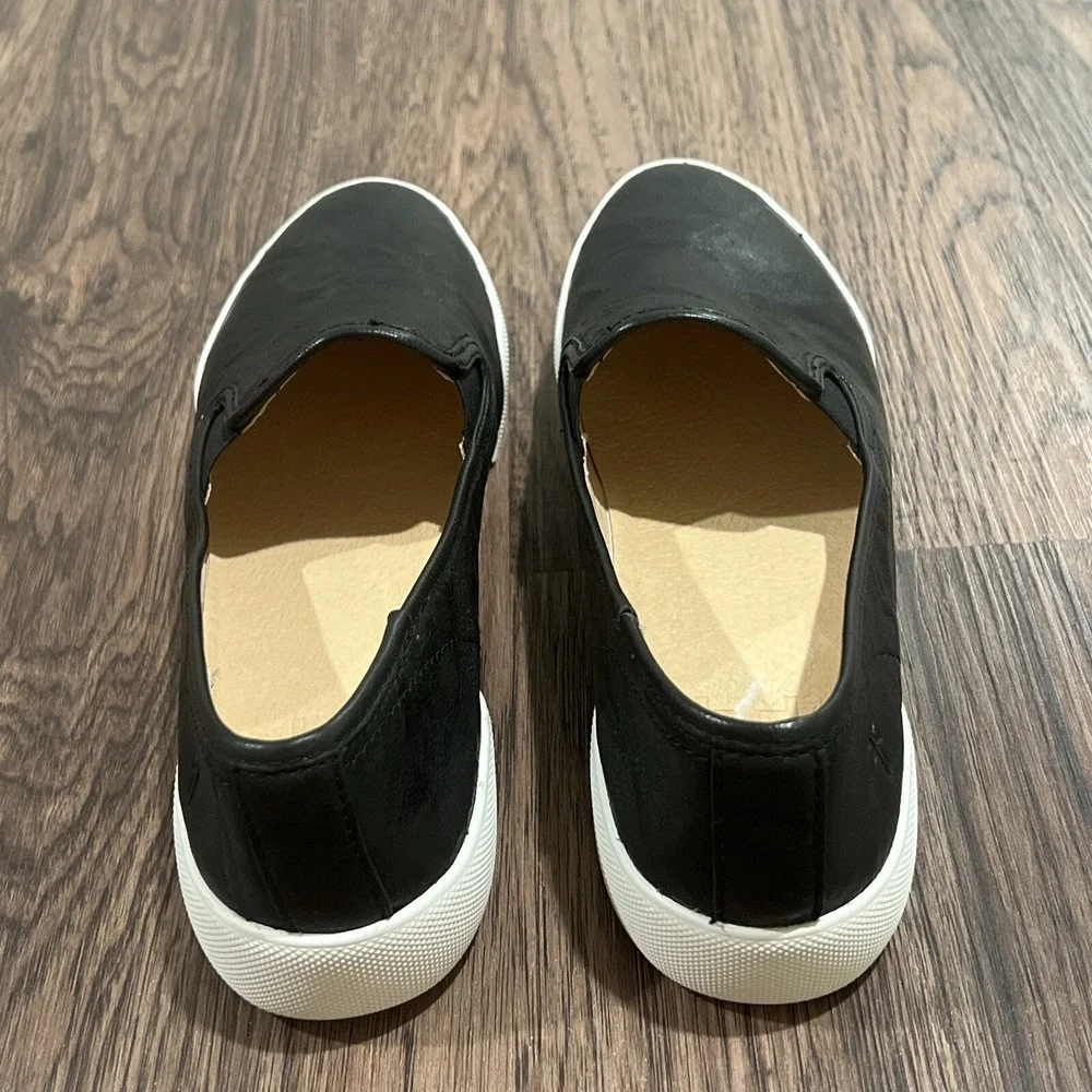 Frye Mia Slip On Sneakers Color Black Size 8